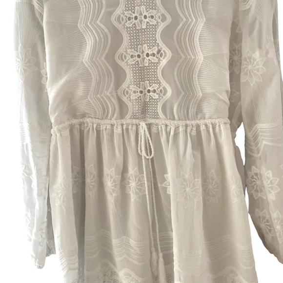 FATE~ Lovely White Embroidered Dress. SZ M - Picture 2 of 6